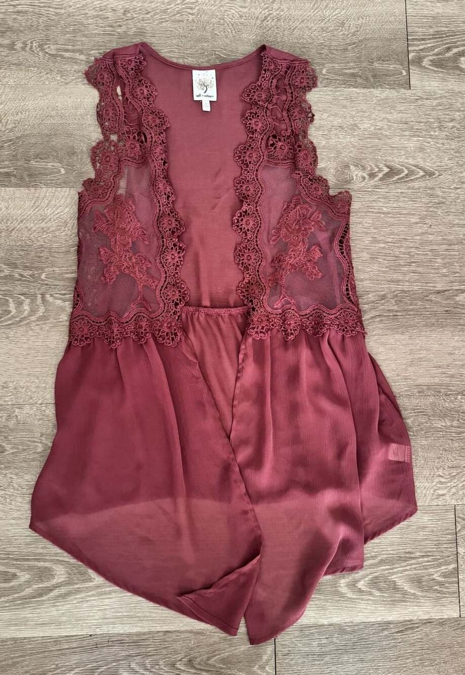 Self Esteem Sleeveless Lace Trim Peplum Top Size L Mauve